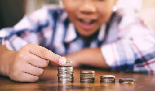 Una de las hipótesis es que perdió una apuesta y por ello llevó dicha cantidad de dinero. Foto: TOLIC/Referencial Una de las hipótesis es que perdió una apuesta y por ello llevó dicha cantidad de dinero. Foto: TOLIC/Referencial