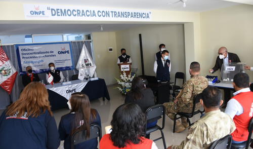 Un total de 19,266 ciudadanos fueron seleccionados como miembros de mesa, entre titulares y suplentes. Foto: ODPE Arequipa Un total de 19,266 ciudadanos fueron seleccionados como miembros de mesa, entre titulares y suplentes. Foto: ODPE Arequipa