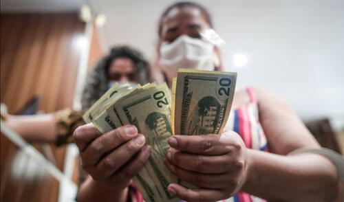 Precio del dólar hoy, sábado 30 de julio de 2022, en los bancos y el mercado paralelo. Foto: EFE