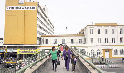 En crisis. El Hospital del Niño atiende 40 especialidades médicas. Recibe a medio millar de pacientes que llegan a diario, no solo de Lima sino de todo el país. Labora en condiciones deplorables. Foto: difusión En crisis. El Hospital del Niño atiende 40 especialidades médicas. Recibe a medio millar de pacientes que llegan a diario, no solo de Lima sino de todo el país. Labora en condiciones deplorables. Foto: difusión