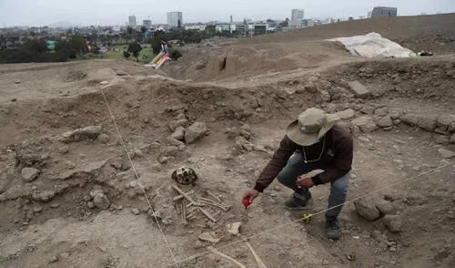 Aunque no se sabe el sexo ni la edad de los cadáveres, la única data concreta es que la época en la que vivieron sería a partir de 1532. Foto: EFE