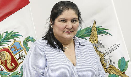 Razonamiento. Esparch llamar a encontrar un camino intermedio para escapar de la crisis. Foto: Antonio Melgarejo/La República Razonamiento. Esparch llamar a encontrar un camino intermedio para escapar de la crisis. Foto: Antonio Melgarejo/La República