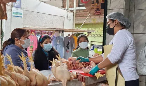 El precio del pollo ha variado entre S/50 céntimos a S/1.  Foto: Mary Luz Aranda y Raúl Egúsquiza / URPI-LR