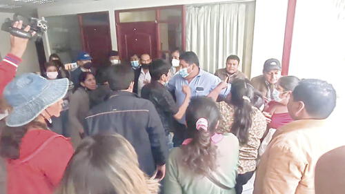 Bronca. La protagonizada por los choferes en Cusco. Foto: La República