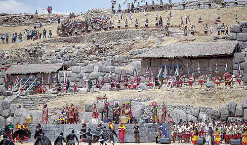Escenario. En Sacsayhuamán se recreo ceremonia inca. Foto: La República Escenario. En Sacsayhuamán se recreo ceremonia inca. Foto: La República