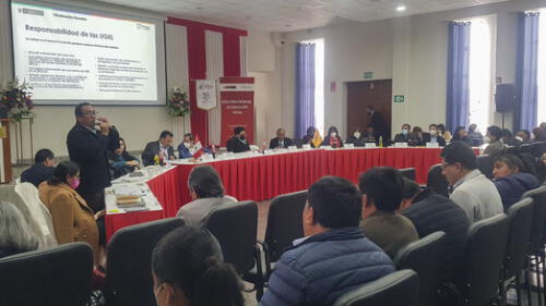 Sur. Docentes de seis regiones dialogaron en cónclave. Foto: La República