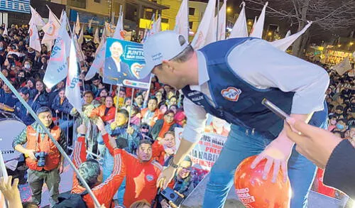 Cierre. George Forsyth realizó anticipado mitin. Foto: Gianella Aguirre/ URPI-LR