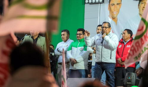Lo curioso de esta elección es que el segundo y tercer lugar fueron ocupados por candidatos que el JEE excluyó durante el proceso electoral. Foto: JP