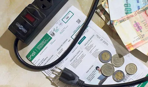 Recibos de luz. Si un hogar pagaba S/50, a partir de este mes pagaría S/0,22 más.