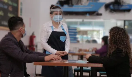 Sector alojamiento y restaurantes creció 43,3% en el 2021, pero aún no alcanza niveles prepandemia. Foto: Andina Sector alojamiento y restaurantes creció 43,3% en el 2021, pero aún no alcanza niveles prepandemia. Foto: Andina