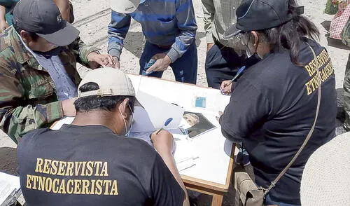 Respaldo.  Bases de Puno recolectan firmas para Humala.