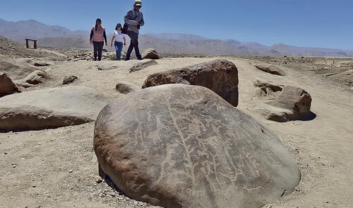 Muestra. En Miculla hay más de 2400 rocas grabadas con petroglifos. Imágenes muestran la historia de los antiguos pobladores de la zona. Foto: La República