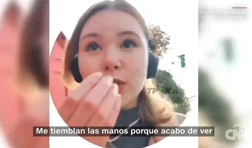 "Acabo de ver cómo el misil volaba por encima", declaró la mujer mientras grababa las calles ucranianas. Foto: CNN