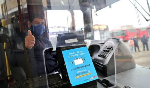 El uso de esta alternativa reduce las dificultades que genera el uso de dinero en efectivo, como la demora al momento de contar las monedas o el vuelto, haciendo que las colas tomen más tiempo en avanzar. Foto: difusión El uso de esta alternativa reduce las dificultades que genera el uso de dinero en efectivo, como la demora al momento de contar las monedas o el vuelto, haciendo que las colas tomen más tiempo en avanzar. Foto: difusión