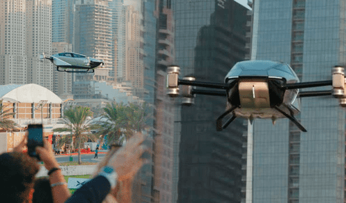 La prueba de vuelo no se encontró tripulada y tuvo una duración de 90 minutos. Foto: composición LR/ Xpeng/ CNN