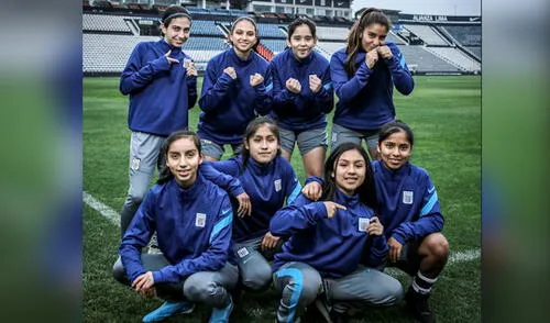 Jugadoras de la división de menores de fútbol femenino del club blanquiazul sueñan con jugar en las ligas mayores. Foto: Antonio Melgarejo/La República