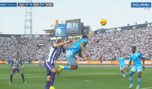 Alianza Lima anotó el 1-0 pero el árbitro lo anuló. Foto: GolPerú