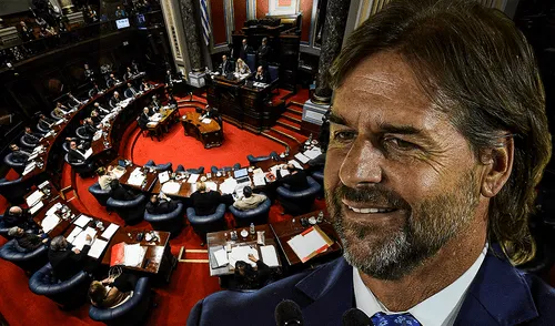 El jefe de Estado ha sido criticado por economistas y políticos por reducir los impuestos en Uruguay. Foto: composición LR/AFP El jefe de Estado ha sido criticado por economistas y políticos por reducir los impuestos en Uruguay.