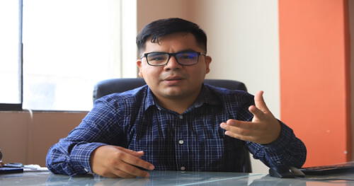 Gustavo Seclén, doctor en gestión pública, indicó que el ciudadano no debe votar de manera emocional, debe usar la razón para elegir. Foto: Clinton Medina/LR Gustavo Seclén, doctor en gestión pública, indicó que el ciudadano no debe votar de manera emocional, debe usar la razón para elegir.