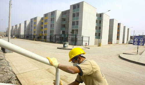 El déficit de viviendas también ha impactado en el desarrollo económico. Foto: Andina Viviendas