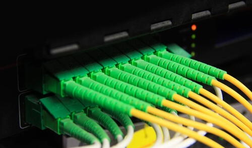 El objetivo de KKR es diseñar una nueva empresa mayorista que ofrezca el servicio de fibra óptica en nuestro país. Foto: difusión