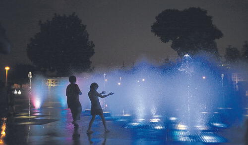 Luces. El parque de las Aguas abre sus puertas a las 4 p.m. Foto: difusión Parque de las Aguas Lima