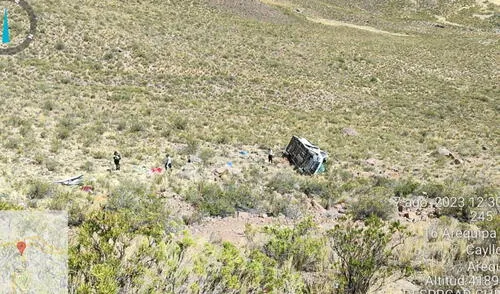 Accidente se registró en la vía penetración a Chivay. Foto: cortesía PNP Accidente se registró en la vía penetración a Chivay