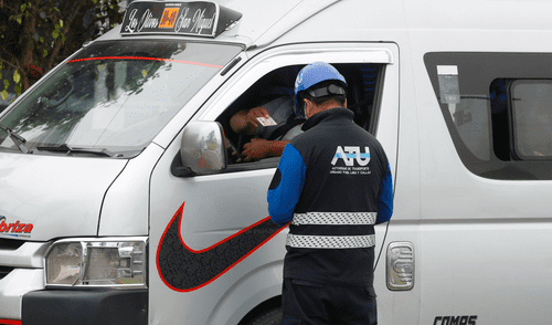 Esto se realizó tras una prórroga, al tener pocos conductores registrados que han aprobado el curso. Foto: Andina curso de actualización, según MTC
