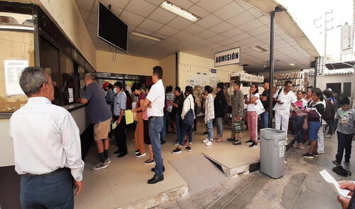 Afiliados al SIS, procedentes de varias regiones, llegaron al centro médico de Chiclayo y no encontraron citas para varias especialidades