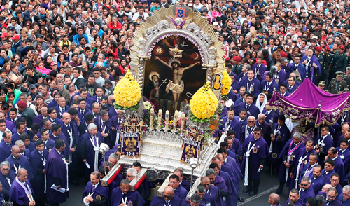 El primer recorrido del Señor de los Milagros es este sábado 7 de octubre. Foto: Andina Señor de los Milagros 2023