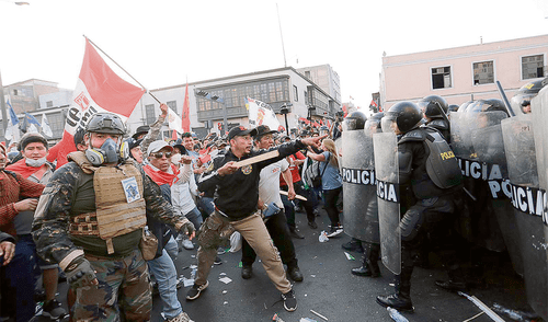 Estallido. Al menos 50 personas perdieron la vida en las marchas antigubernamentales. Foto: Gerardo Marín/La República larepublica.pe