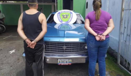 Pareja casi engañó a las autoridades para poder surtir gasolina en el estado Mérida, Venezuela. Foto: Noticia Al Día Pareja casi engañó a las autoridades para poder surtir gasolina en el estado Mérida, Venezuela.