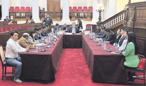 Autores. El 20 de octubre, la Comisión de Presupuesto aprobó el proyecto del Ejecutivo e incluyó un anexo con la lista de distritos beneficiados, como Nanchoc. Foto: difusión Comisión de Presupuesto