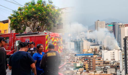 Un incendio se reportó en Año Nuevo en el distrito de Lince. Foto: composición La República/ difusión incendio en Lince