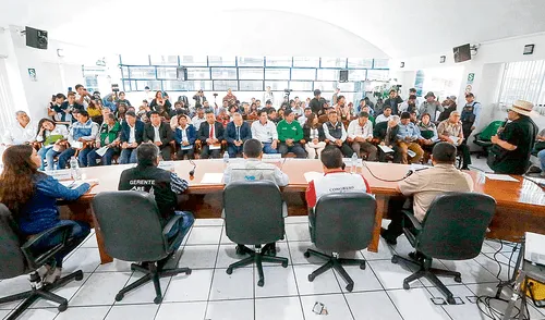 Acuerdo. Al menos 20 alcaldes firmaron el pedido. Consideran que se necesita más policías para enfrentar la criminalidad. Foto: difusión