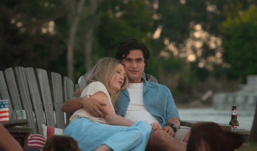 Filme tiene una duración de 1 hora con 53 minutos. Foto: Netflix USA Película sobre la profesora que termina en la cárcel por abusar de su alumno llega a los cines