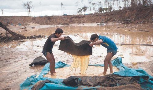 Acuerdo. Congresista Segundo Quiroz comentó propuesta a gremio de mineros artesanales. Foto: difusión larepublica.pe