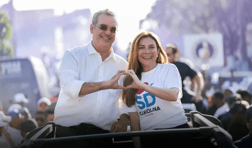 El gobierno de República Dominicana entrega el Bono Aliméntate. Foto: Luis Abinader/X Bono Aliméntate | República Dominicana | ADESS