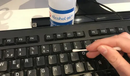 Limpiar el teclado es un proceso sencillo de realizar con estos productos caseros. Foto: Tecnología Facilismo teclado