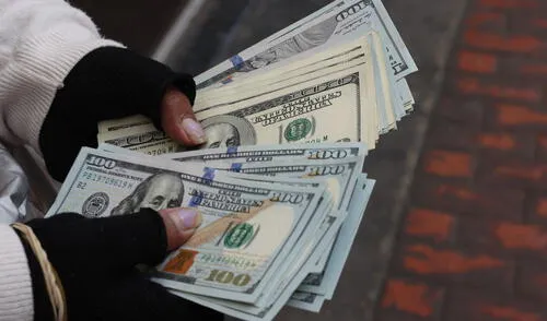 En el mercado paralelo el dólar está en S/3,720 la compra y en S/3,750 la venta. Fuente: Andina
