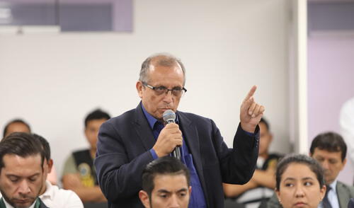 Nicanor Boluarte, hermano de la presidenta Dina Boluarte, volverá a enfrentar pedido de detención por caso 'Waykis en la Sombra' Nicanor Boluarte, hermano de la presidenta Dina Boluarte, volverá a enfrentar pedido de detención por caso 'Waykis en la Sombra'