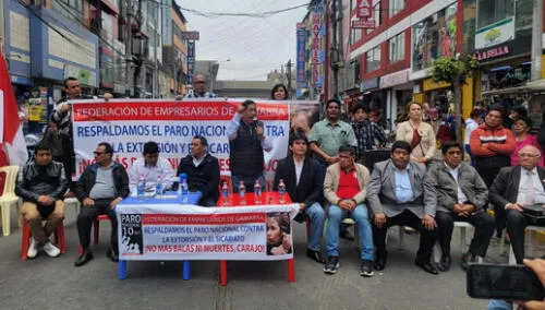 Perjuicio. Comerciantes de Gamarra señalaron que también son víctimas del cobro de cupos y que paralizarán sus labores por aumento de la criminalidad. Foto: La República