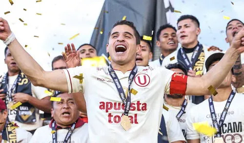 Universitario anunció la renovación de Corzo