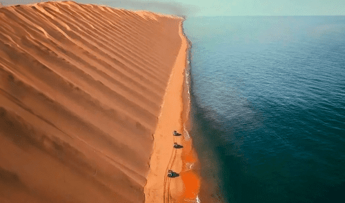 En este lugar las impresionantes dunas se funden con las aguas del Atlántico. Foto: Panorama Tierra