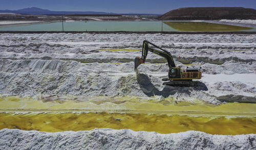 China prohíbe exportar minerales clave a Estados Unidos.