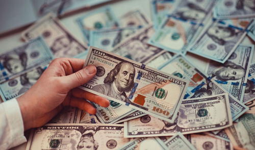 Las autoridades de Estados Unidos anunciaron un rediseño gradual en las principales denominaciones del dólar. Foto: Kambista