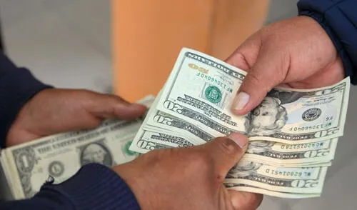 Los trabajadores peruanos enviaron US$1.231 millones en remesas en el tercer trimestre de 2024, según el BCRP. Foto: Andina Los trabajadores peruanos enviaron US$1.231 millones en remesas en el tercer trimestre de 2024, según el BCRP.