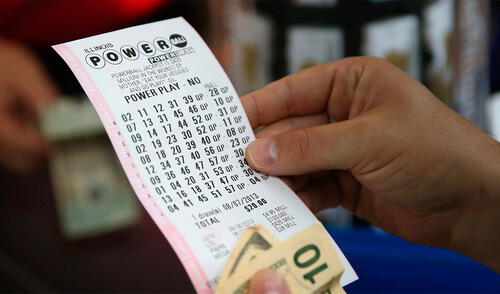 Los sorteos de Powerball se realizan varias veces a la semana y atraen a millones de jugadores. Foto: NBC Los sorteos de Powerball se realizan varias veces a la semana y atraen a millones de jugadores.