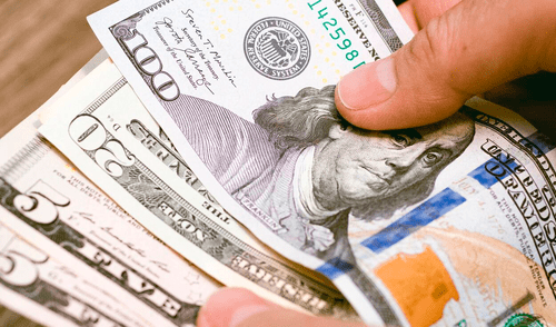 A partir de enero de 2025, Walmart no aceptará algunos billetes. Conoce de cuáles estamos hablando. Foto: La Nación Billetes de Walmart