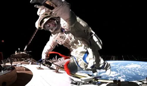 Astronautas de China rompen el récord de la caminata espacial más larga: misión superó a la de Estados Unidos